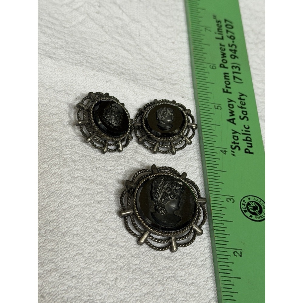 Vintage black glass cameo‎ filigree brooch pin with clipon Earrings